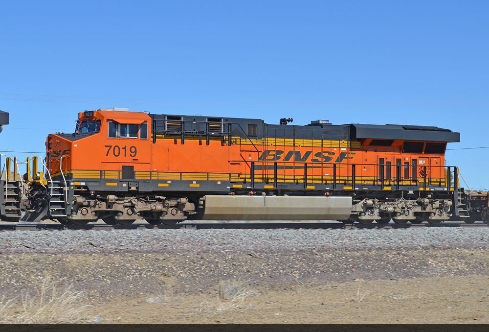 BNSF 7019